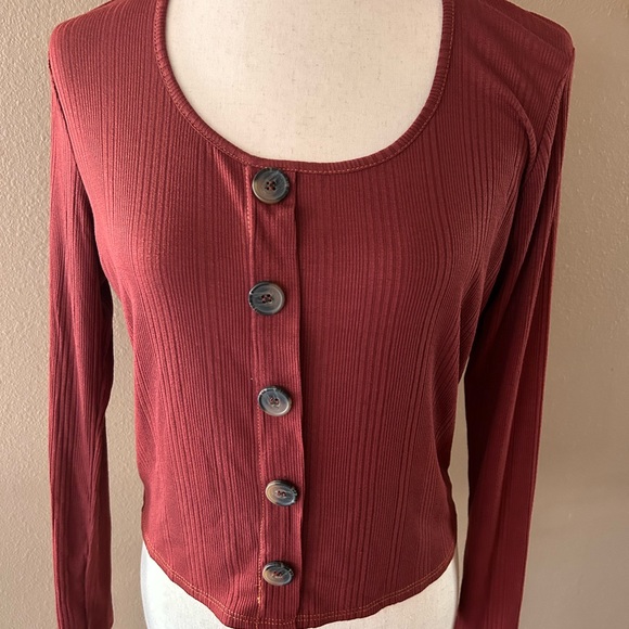 Rust button down top - Picture 4 of 4